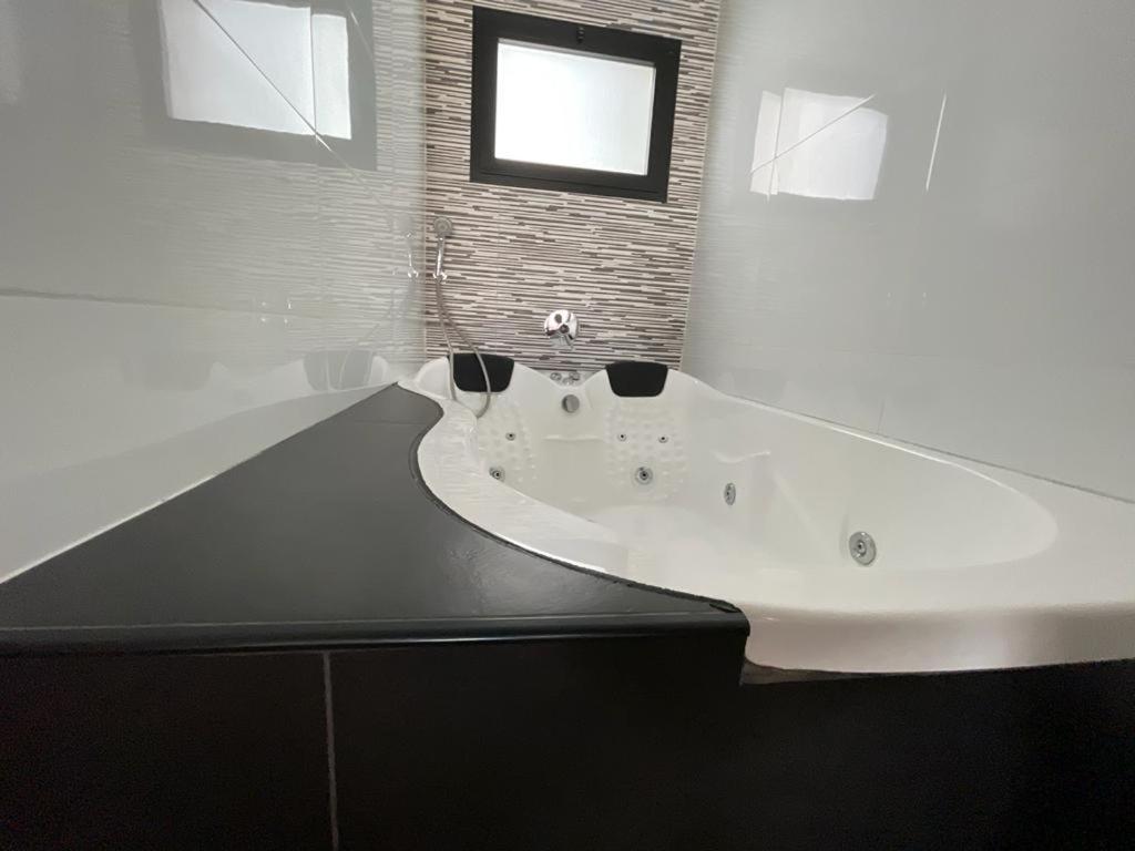 Lev Eilat Suites Exterior photo